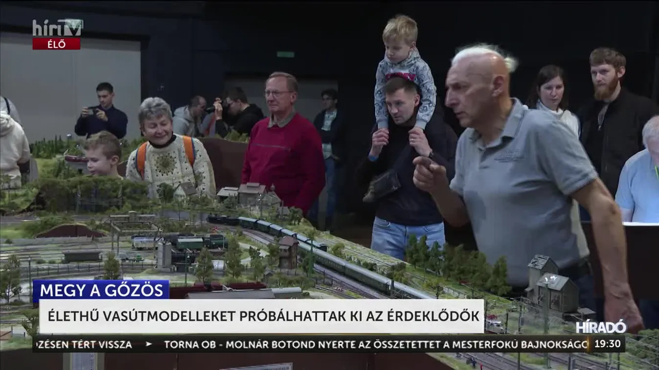 ÉLETHŰ VASÚTMODELLEKET PRÓBÁLHATTAK KI AZ ÉRDEKLŐDŐK