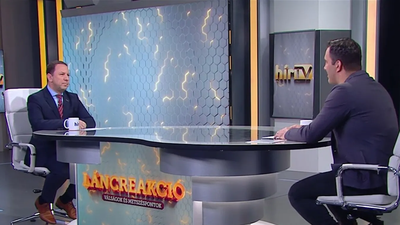 Láncreakció – Történelmi szándéknyilatkozatot írt alá hétfőn Párizsban Volodimir Zelenszkij és Emmanuel Macron + videó