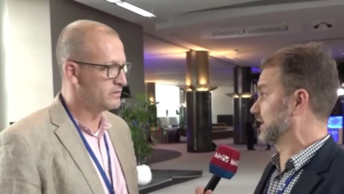 Magyar Péterék magyarázkodnak a Tisza-adó miatt  + videó