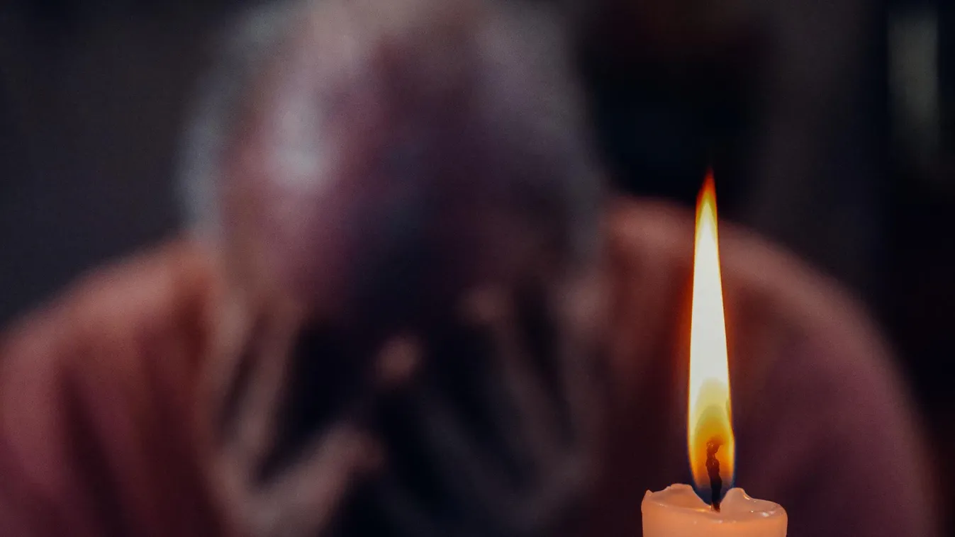 „Én vagyok az Isten!” – horror Soroksáron: fiú szúrta halálra anyját, sokkolóval fogták el