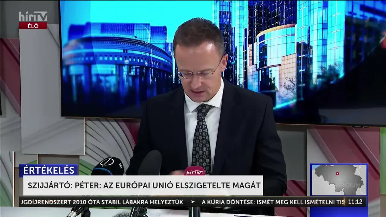 Szijjártó Péter brüsszeli sajtótájékoztatója