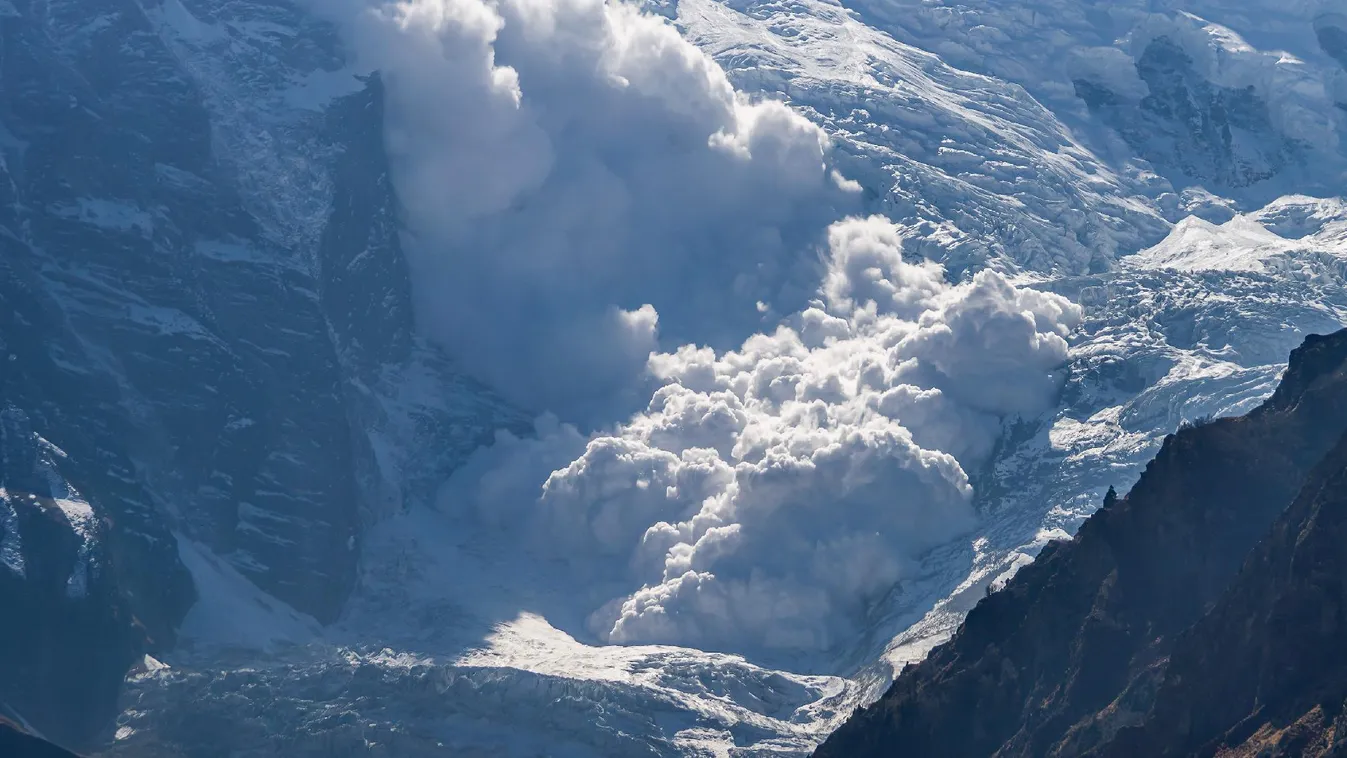 Rettenetes tragédia történt a Himalája alaptáborában