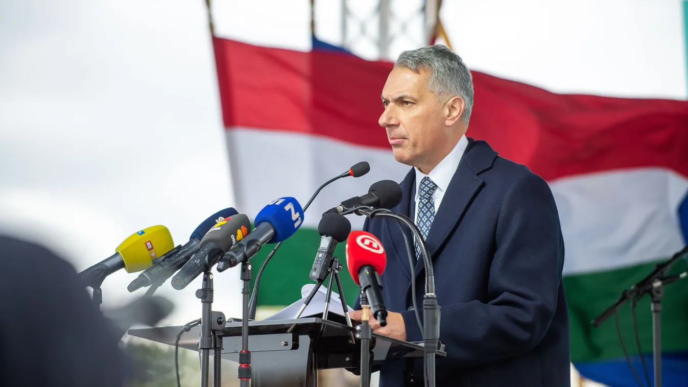 Összekötötték az M6-ot és az A5-öt! Lázár: Térségünk húzza ki Európát a bajból