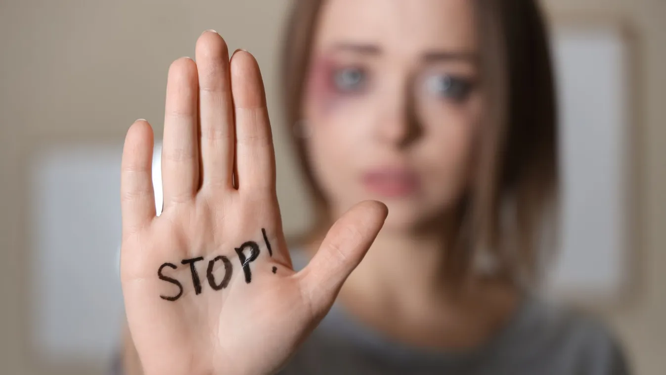 Évekig a pokolban élt a miskolci feleség: a holland férj benzinnel akarta felgyújtani a házat és őt magát