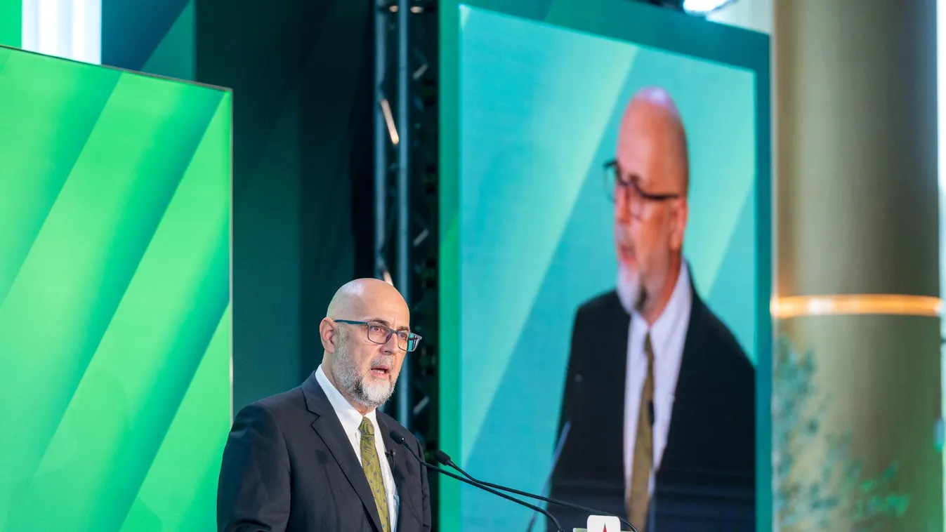 Kelemen Hunor: Olyan közösség vagyunk, amelyet nem törtek meg sem a történelmi viharok, sem a politikai széljárások