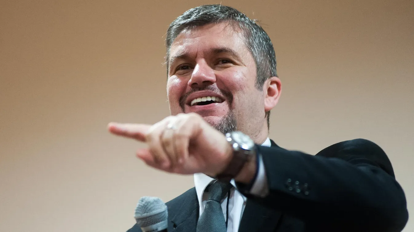 Képmutatás a javából: Hadházy az állítólagos korrupciót mindig csak a kormánypártoknál kutatja miközben a dollároldal milliárdokat kapott külföldről