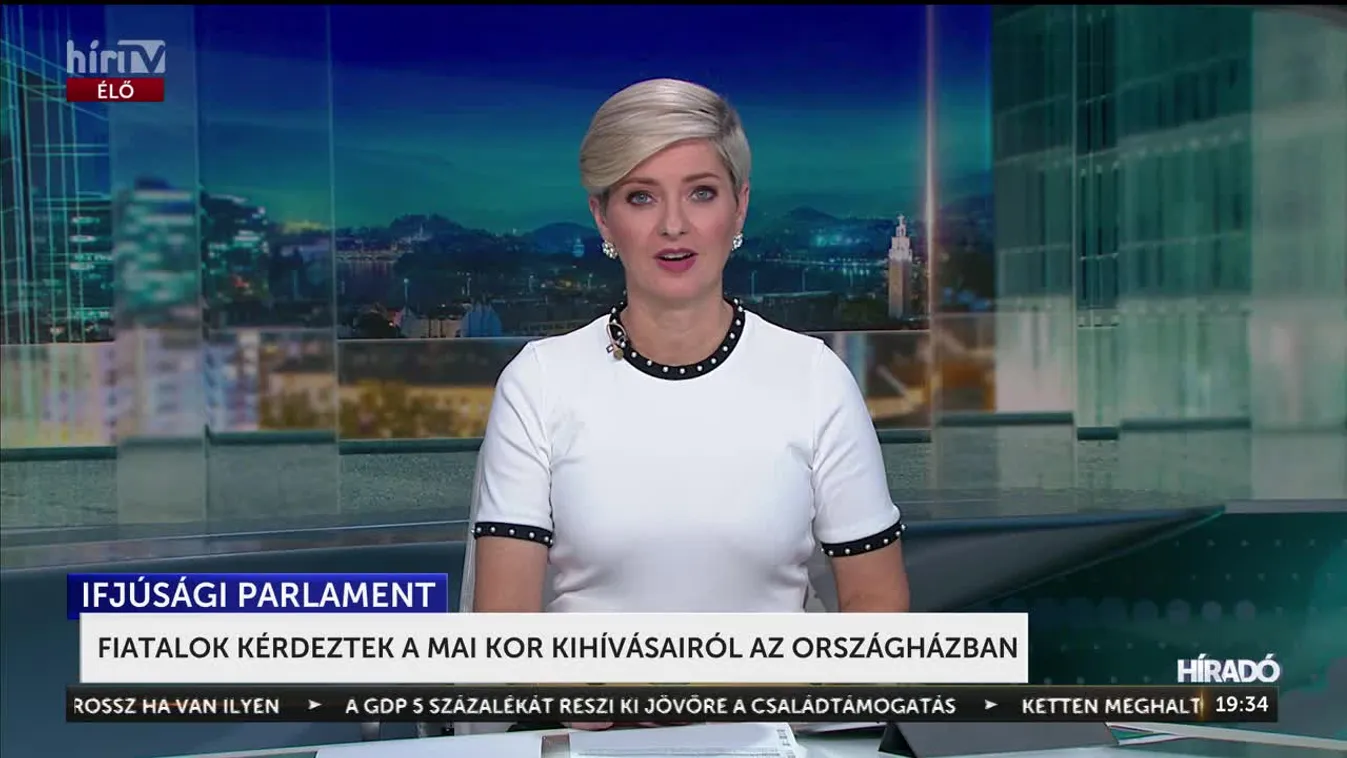 FIATALOK KÉRDEZTEK A MAI KOR KIHÍVÁSAIRÓL AZ ORSZÁGHÁZBAN