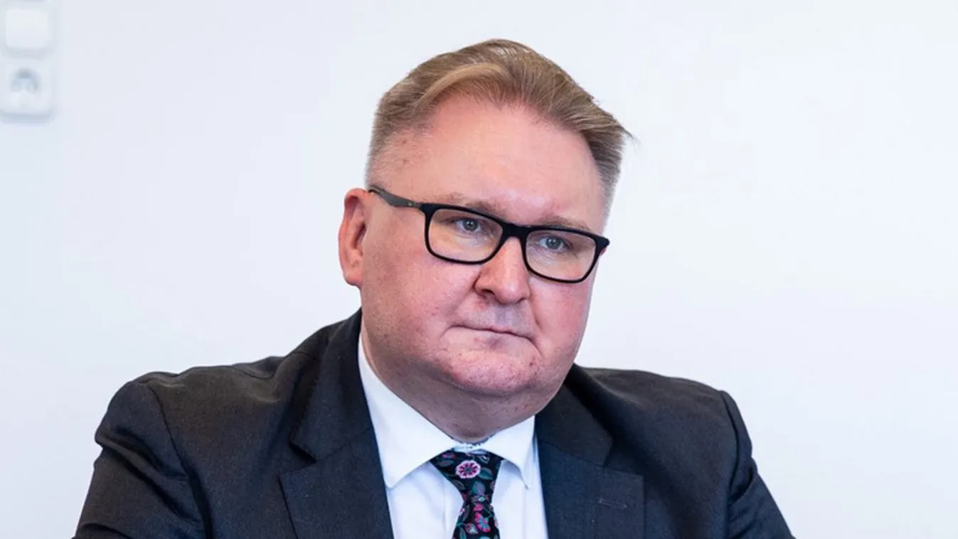 Brüsszel és Ukrajna abban mesterkedik, hogy kizárják Magyarországot, hogy ne élhessen vétójogával