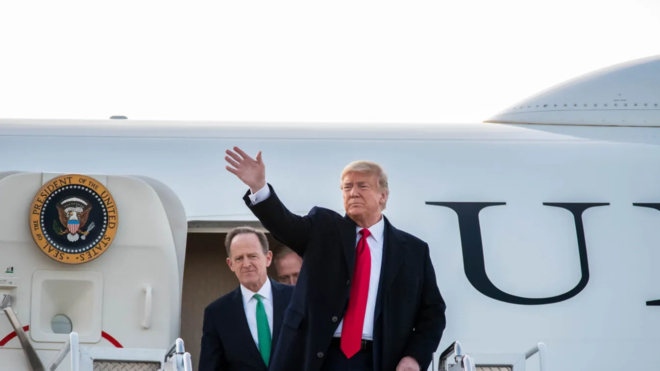 Fordulat Trump politikájában: számos terméknél felfüggesztette a vámokat