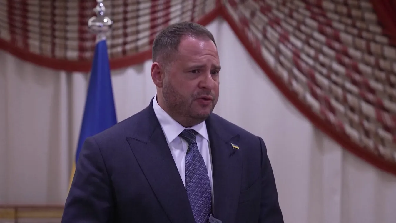 Nemcsak Zelenszkijt, hanem a nagyhatalmú kabinetfőnökét is lehallgatták a sikkasztási botrányban + videó