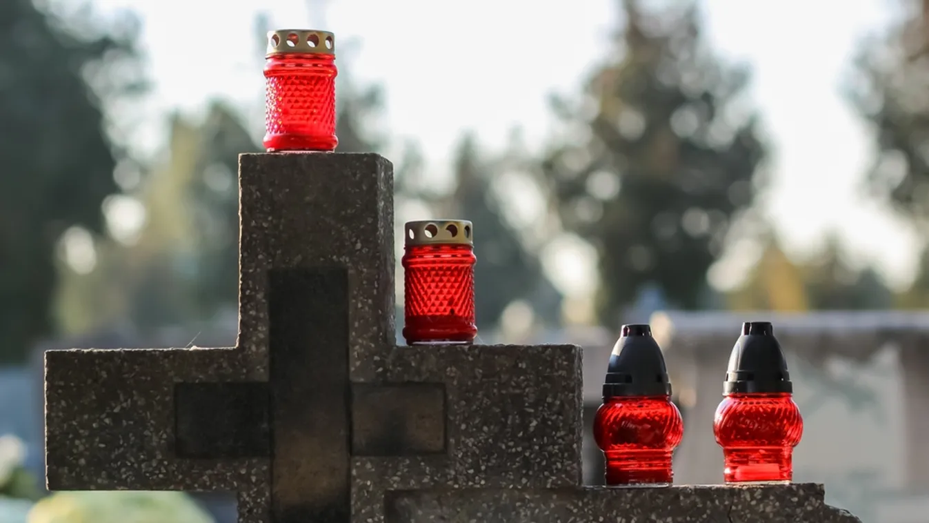 Szentek, elhunytak emléknapjait tartjuk a hétvégén