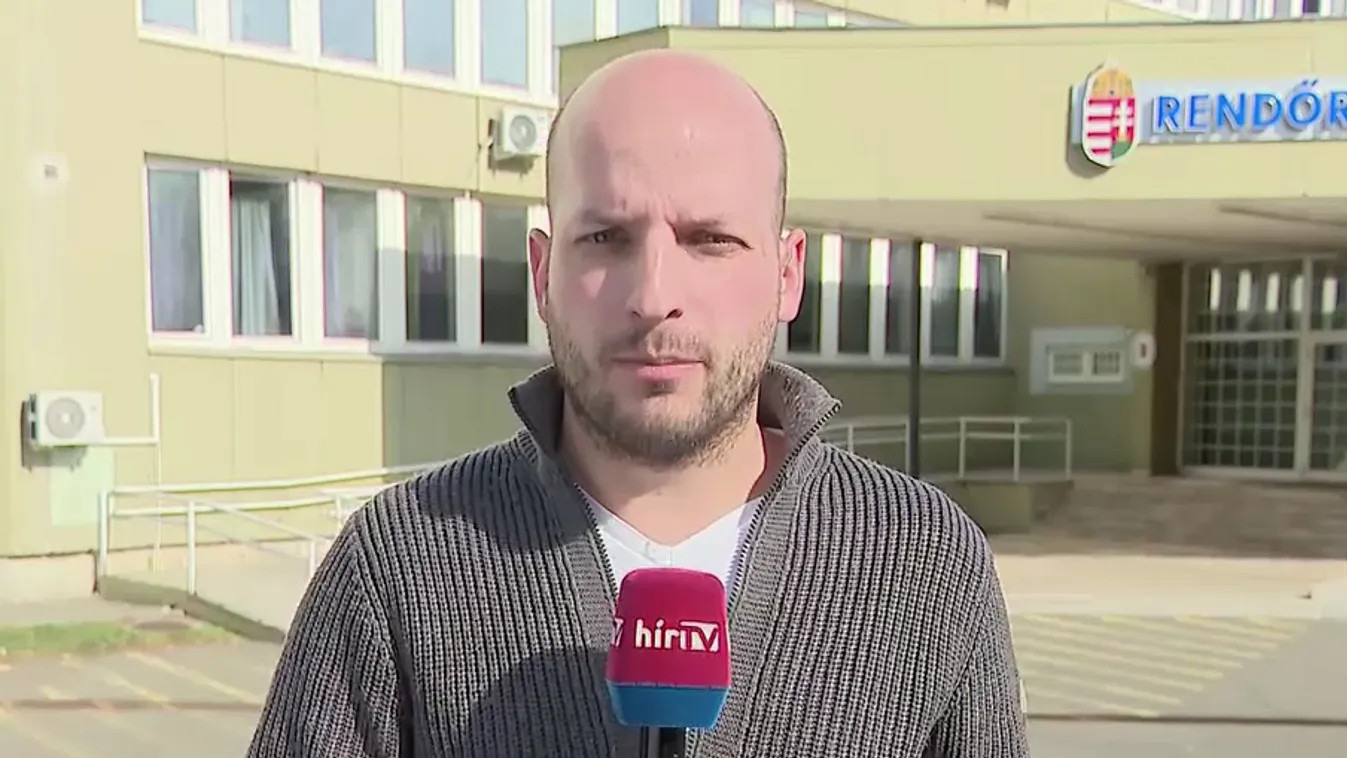 Rendőrségi kihallgatása után elslisszolt a hátsó ajtón Ruszin-Szendi Romulusz  + videó