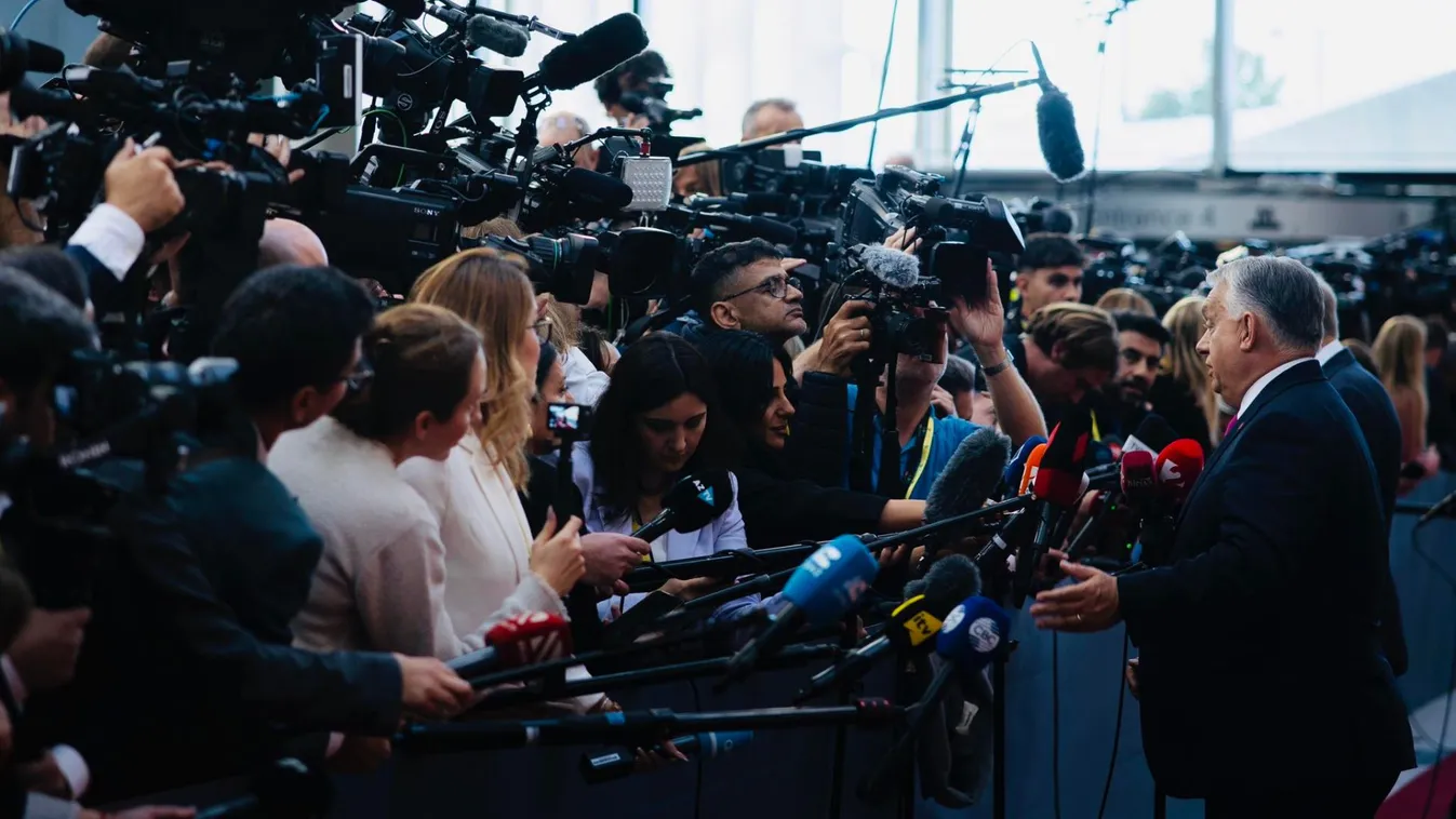 Történelmi pofon a brüsszeli elitnek – Orbán, Macron és Merz felmosták a padlót Ursula Von Der Leyennel