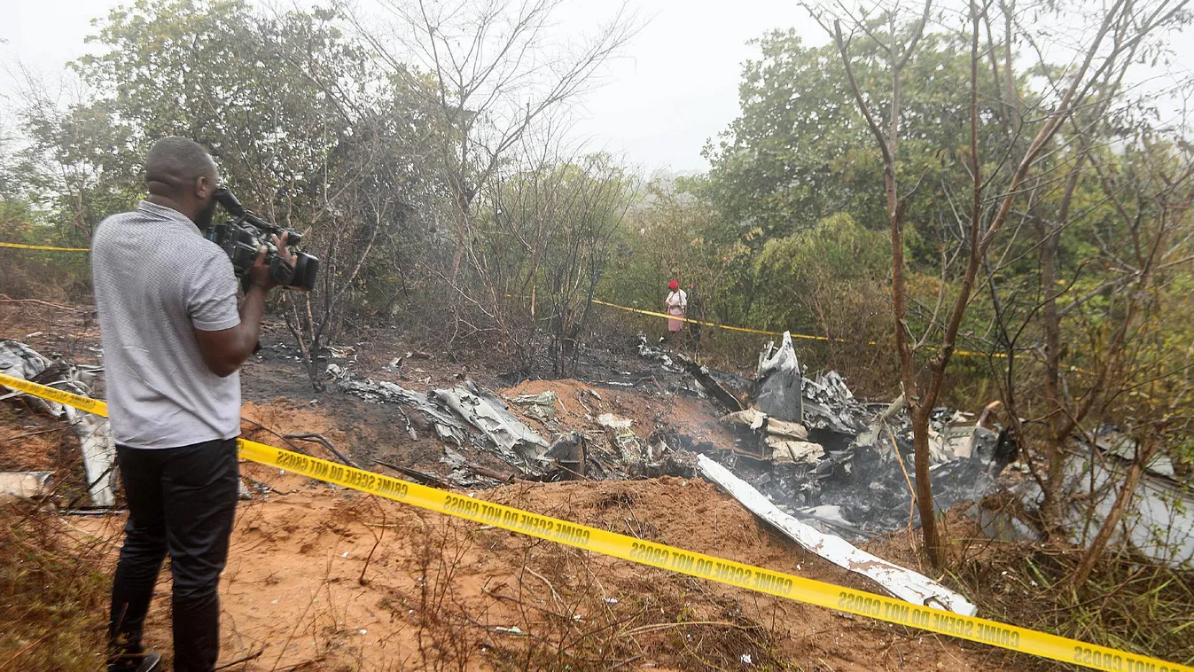 Nyolc magyar meghalt, köztük két gyerek, amikor egy kisgép lezuhant Kenyában  + videó