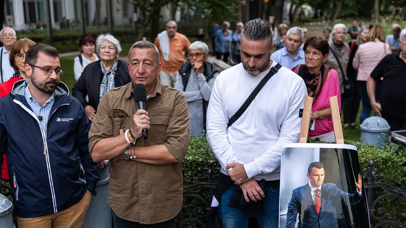 Több száz fős tömeg gyűlt össze a Charlie Kirkért szervezett gyertyagyújtáson