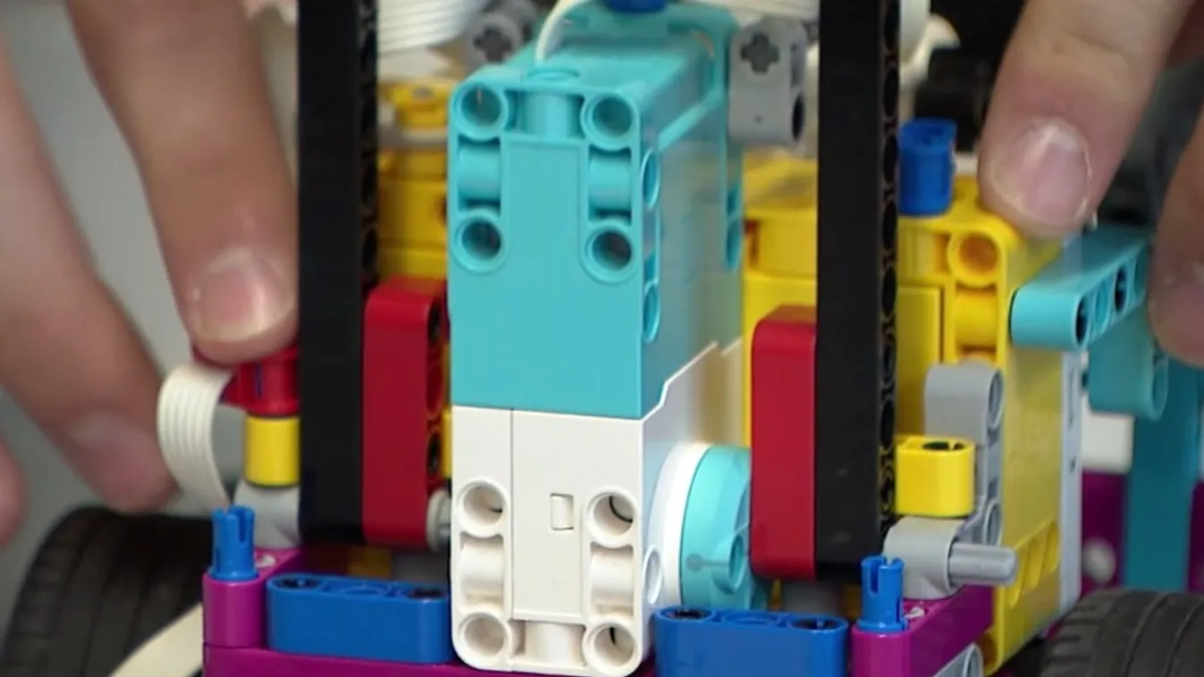 Radar – Magyar diákok a robotika világszínpadán  + videó