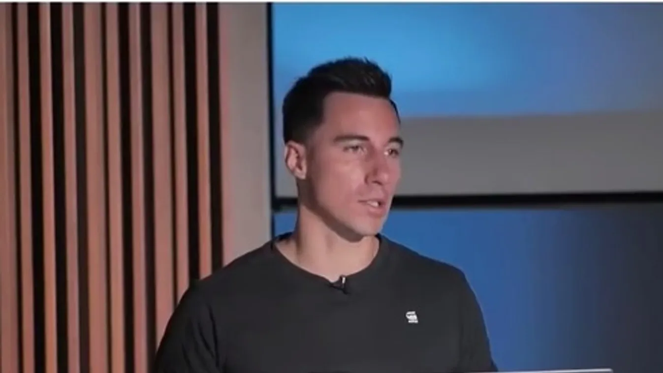 Szentkirályi Alexandra: Az ukránok a tiszás telefonokban vannak