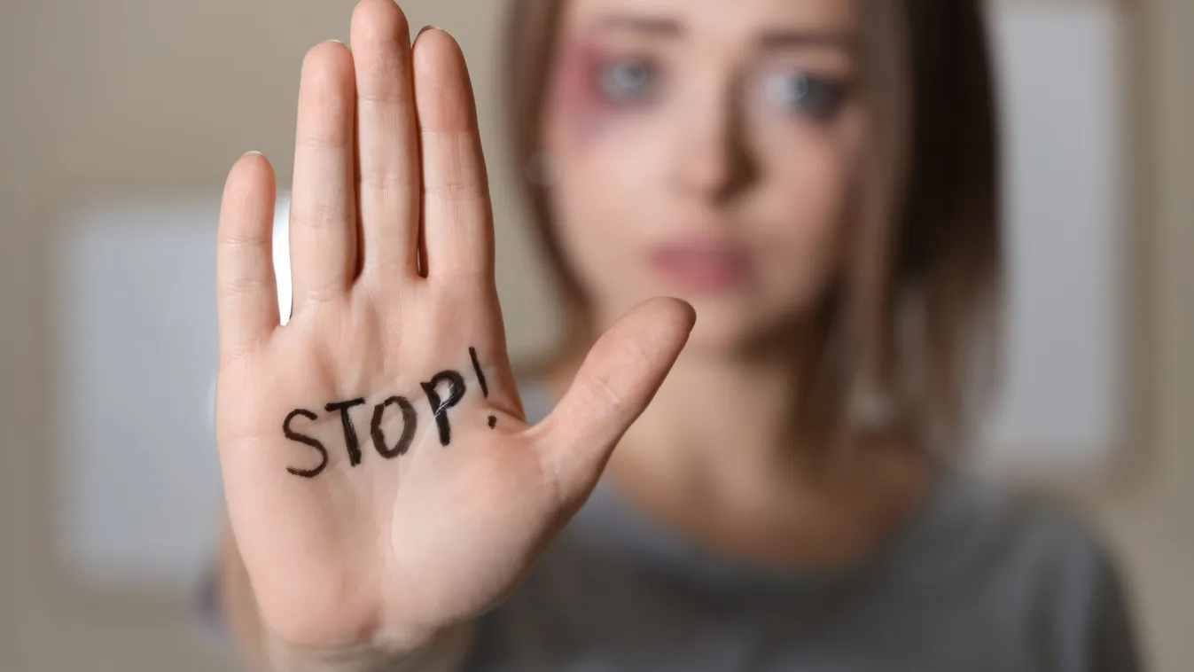 A rémálom a zárt ajtók mögött: Két évtizednyi terror, egy gyermek tönkretett élete és a kőkemény ítélet