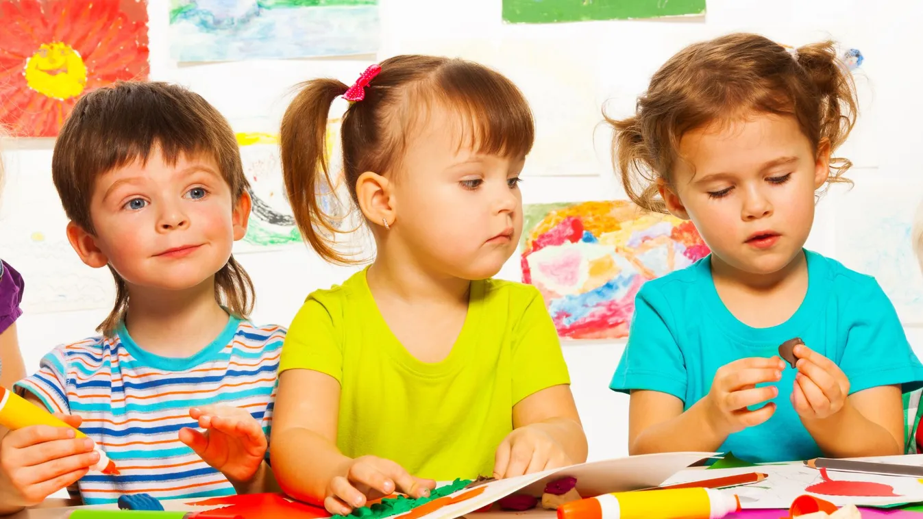 Roham a NAV-nál: már 27 ezernél több háromgyermekes anya igényli az SZJA-mentességet! - Így nőnek a fizetések