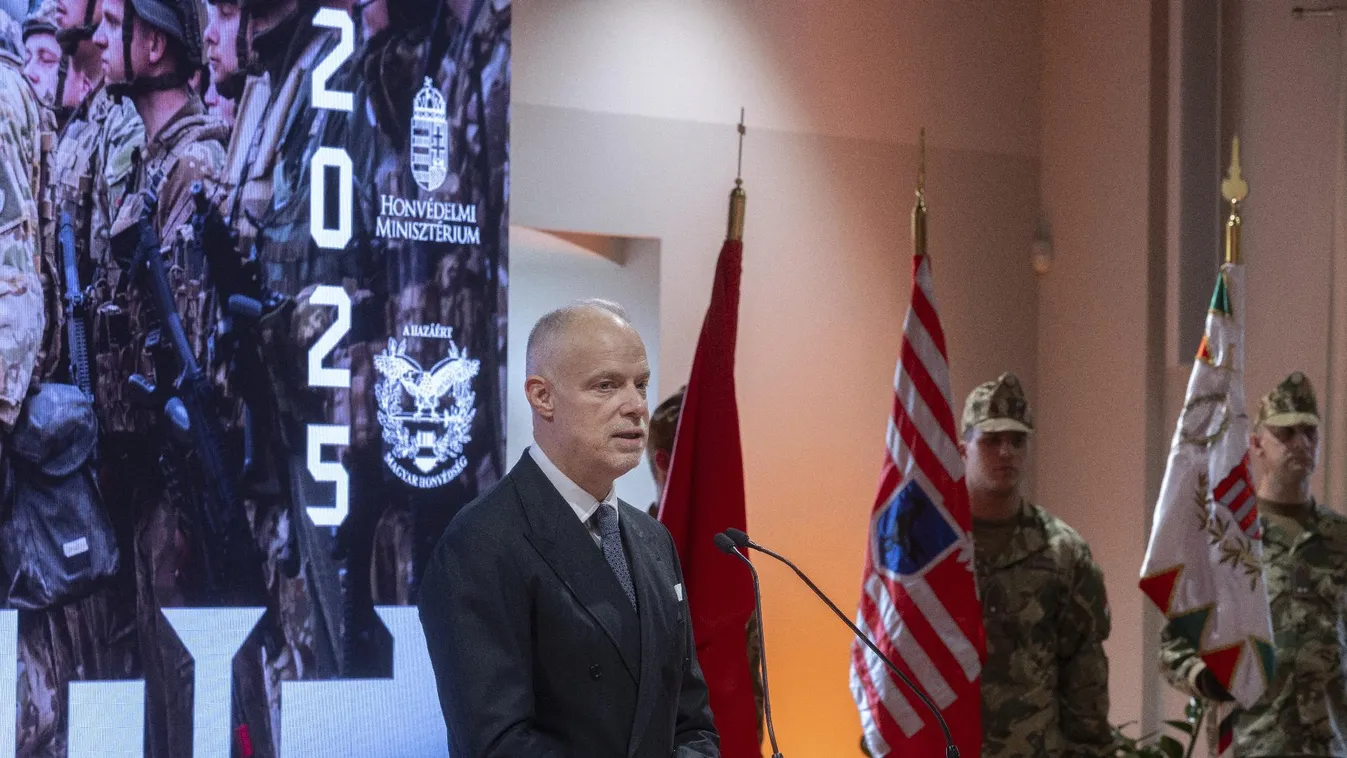 Szalay-Bobrovniczky Kristóf kijárta a kormánynál a SZÉP-kártya juttatás új formáját