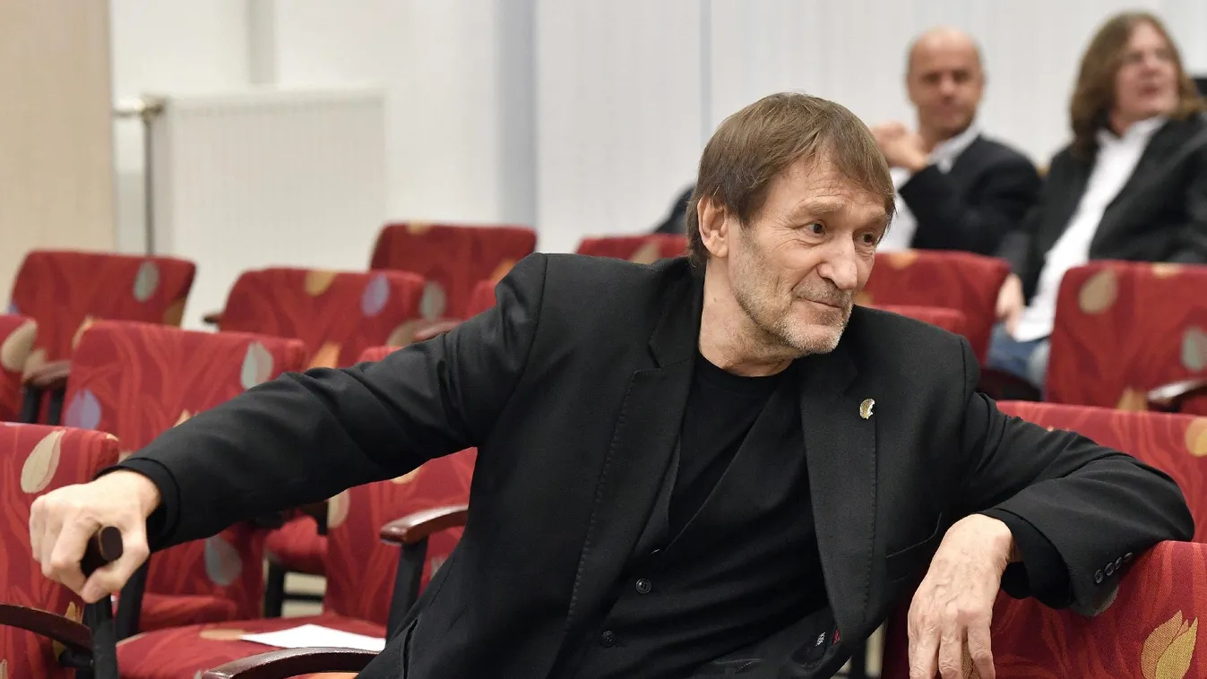 Cserhalmi György újra színpadon