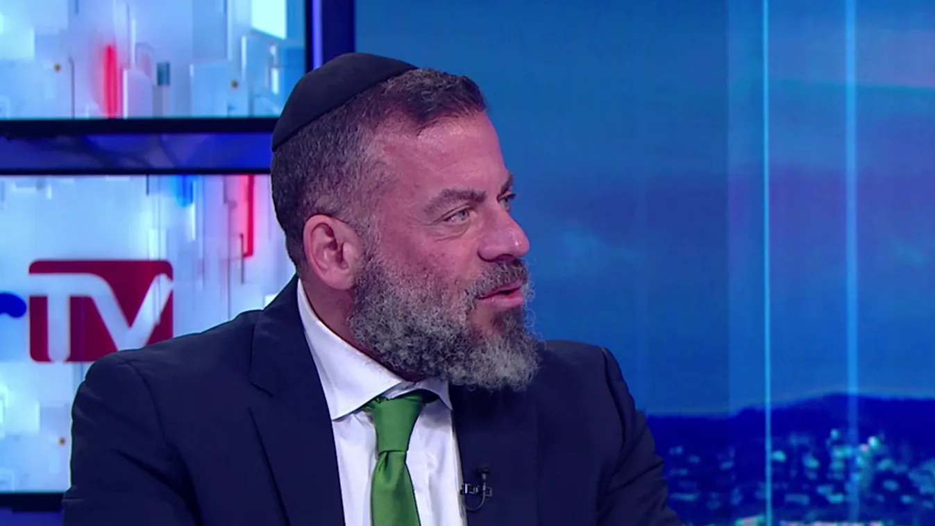 Megyeri Jonatán: Egy olyan régióban élünk, ahol az embereknek még nem mentek el otthonról + videó