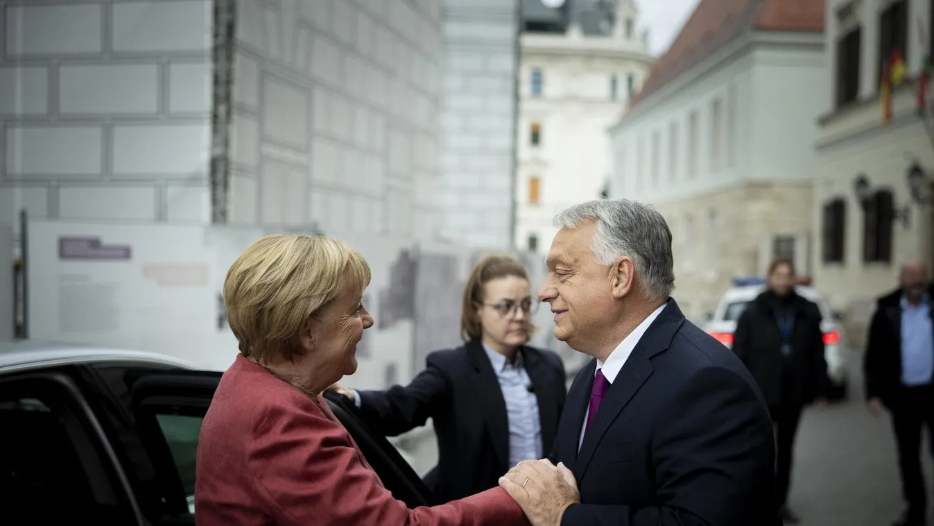 Orbán Viktor hivatalában fogadta Angela Merkelt