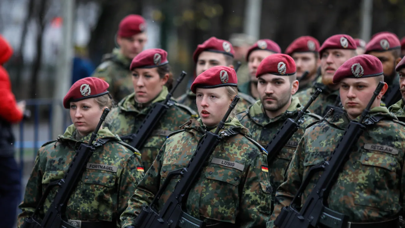 A bajor kormányfő teljesen kiakadt, hogy még nem vezették be a kötelező sorkatonaságot Németországban
