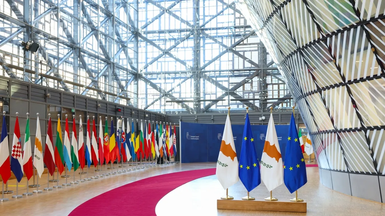 Jogi lépések megtételét fontolgatja az Európai Bizottság Magyarországgal és Szlovákiával szemben