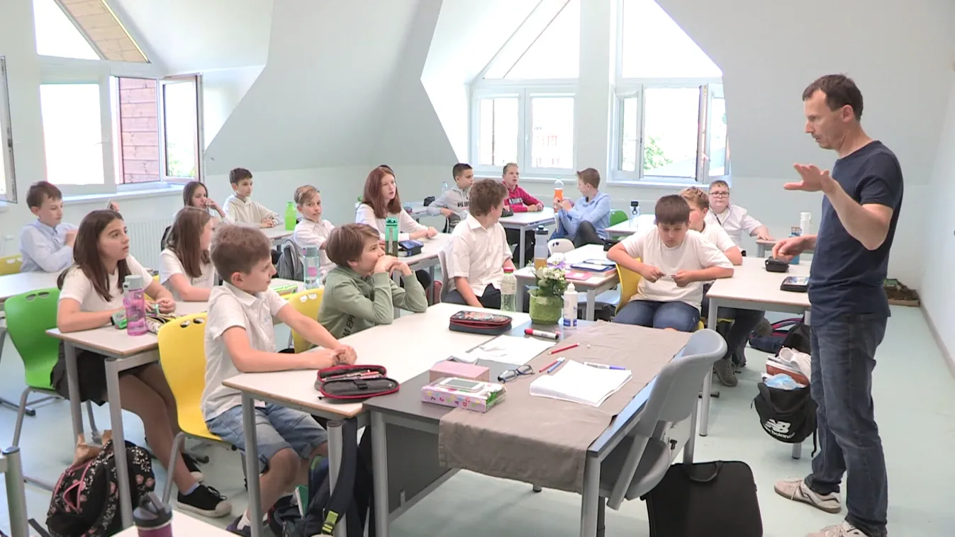 Így kaphatnak havi 75 ezret a tanárok – új ösztöndíjprogram indult!