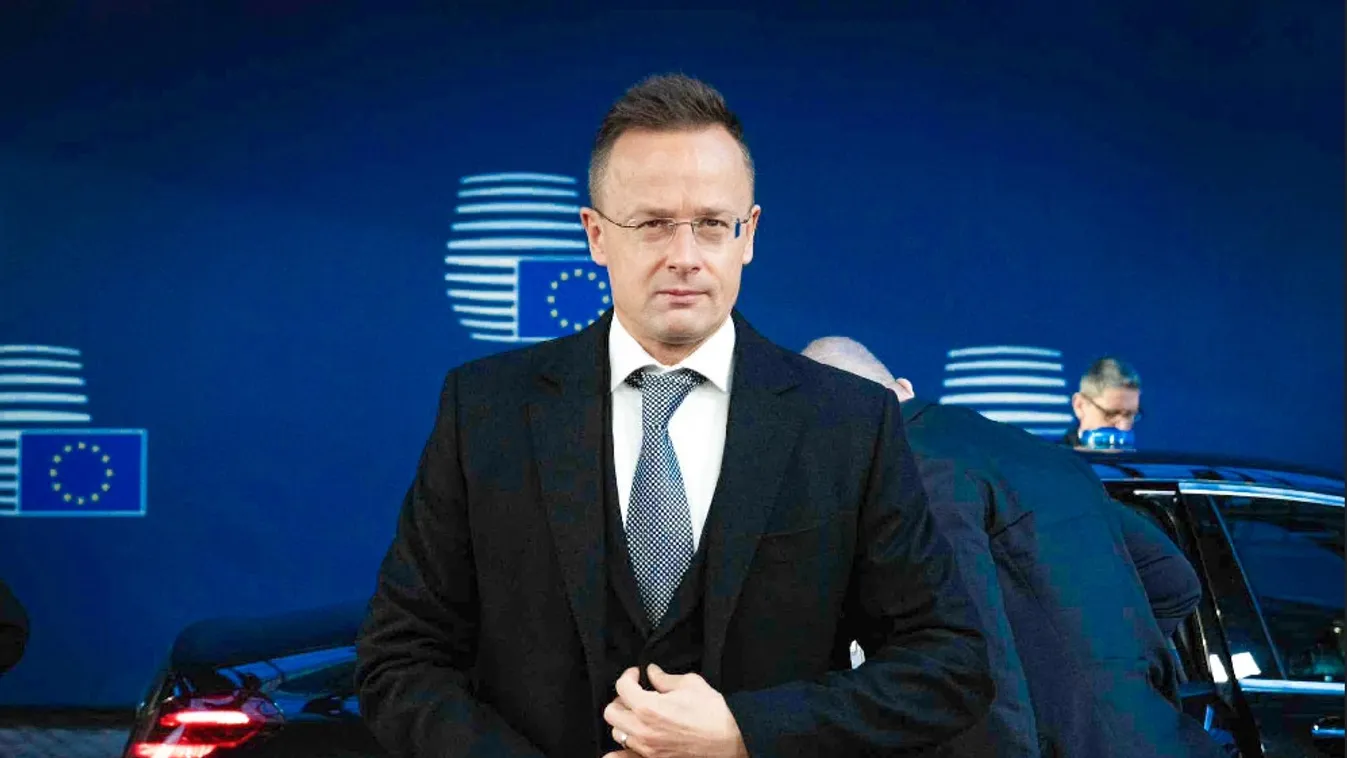 Szijjártó Péter: Minden nap dolgozni kell az alacsony rezsiárakért + videó