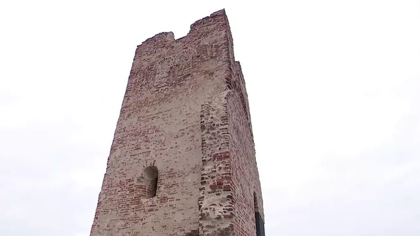 Megújult a 800 éves hetyei pusztatorony