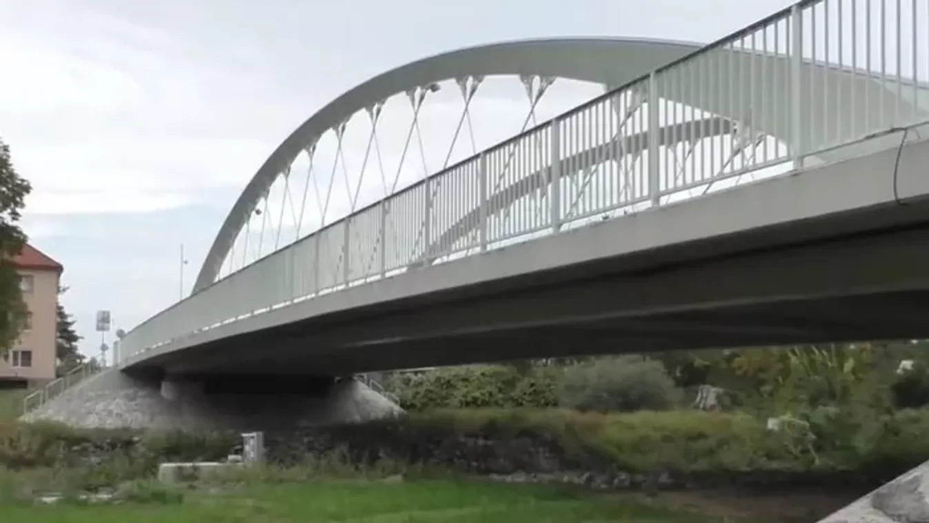 Ismét járható a Szent Borbála híd az Ipoly áradása után