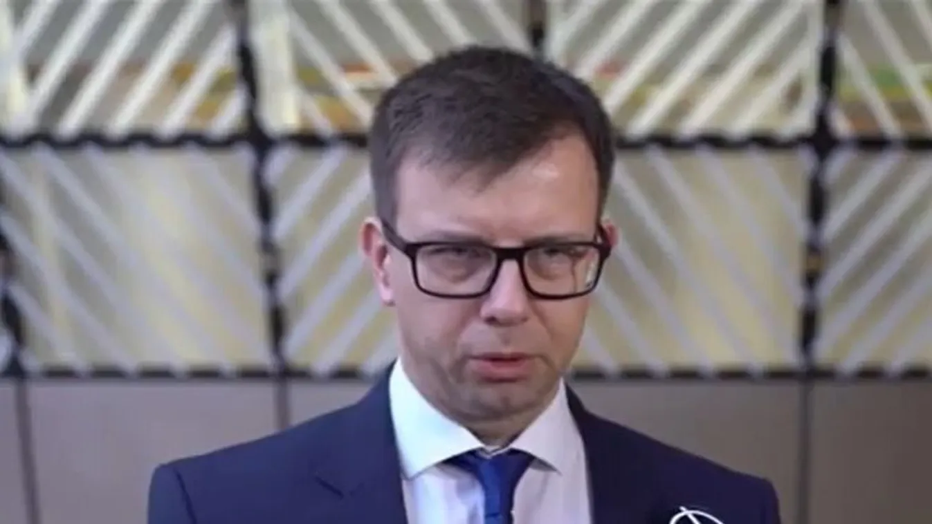 Bóka János szerint az EU-nak olyan döntést kell hoznia, amely nem akadályozza a békefolyamatot