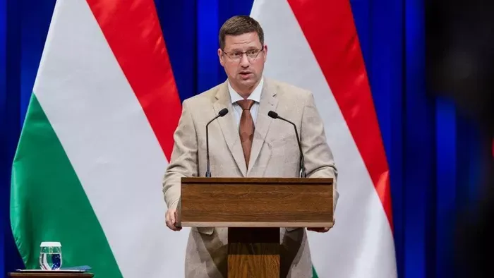 Kormányinfó: Élőben 15:30-kor