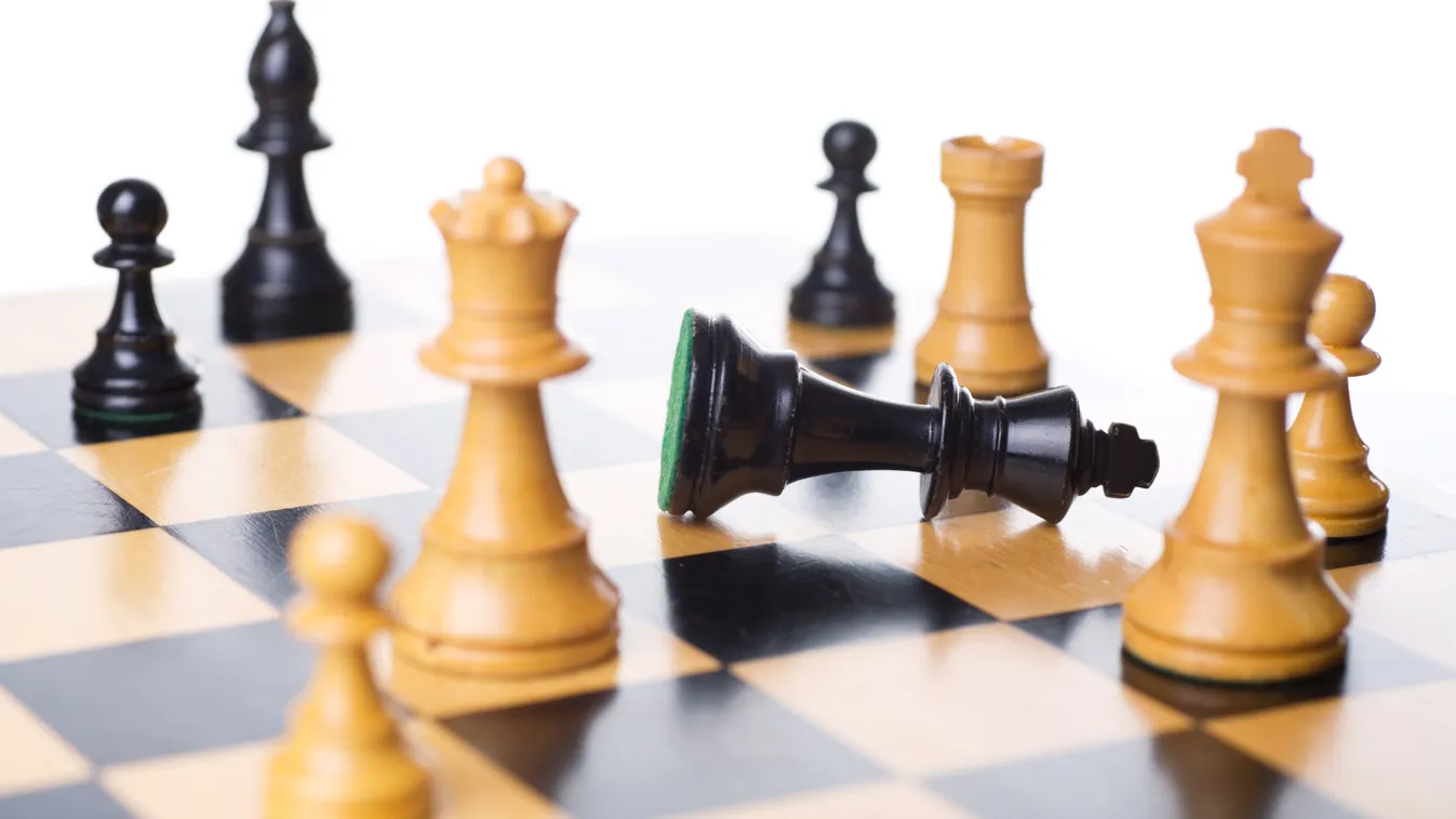 Császár Attila mattot adott: a Tisza vezére dadogva menekült