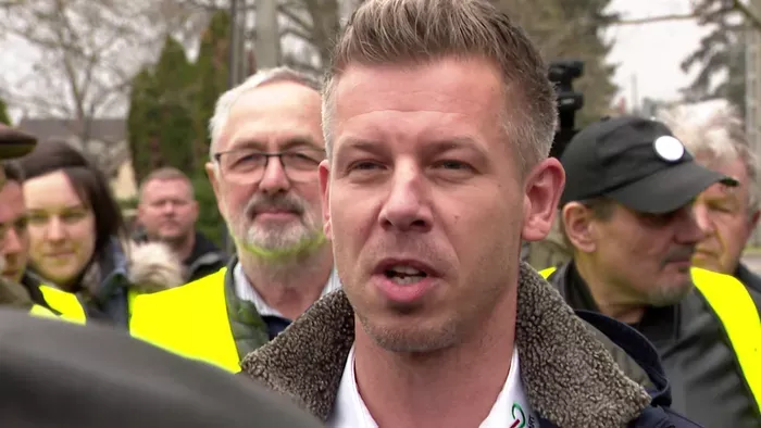 Magyar Péter betiltatta a Bors különszámát