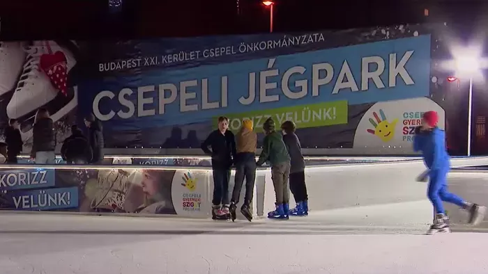 Kétszintes lett Budapest legmenőbb koripályája