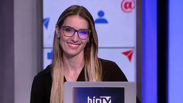 Déri Stefi ismét a HírTV műsorvezetői csapatát erősíti