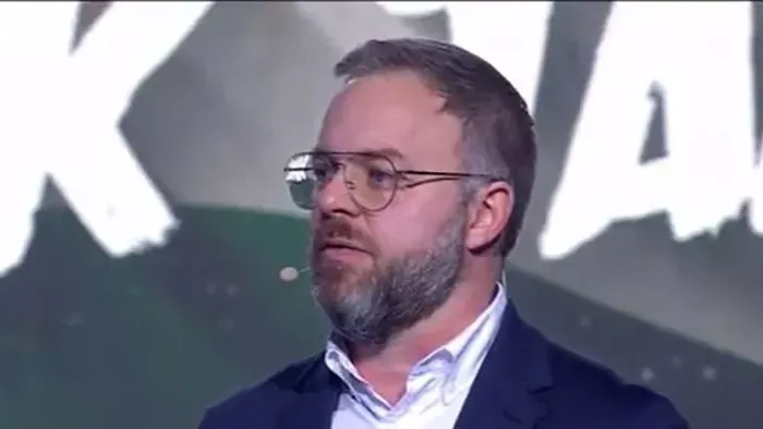 Orbán Balázs: Az európai elit foggal körömmel ragaszkodik hatalmához