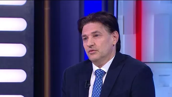 Négy év alatt közel 20 százalékkal csökkent a hagyományos cigarettát használók aránya