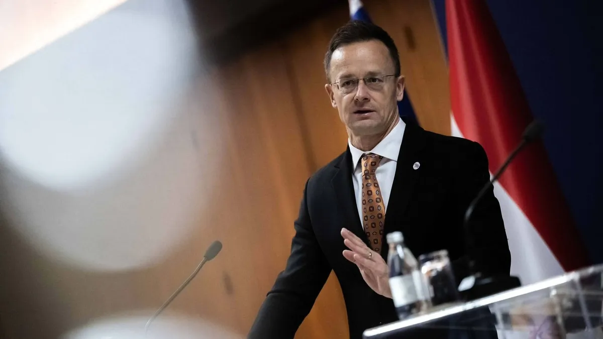 Szijjártó Péter rendkívüli sajtótájékoztatója — élőben a HírTV műsorán