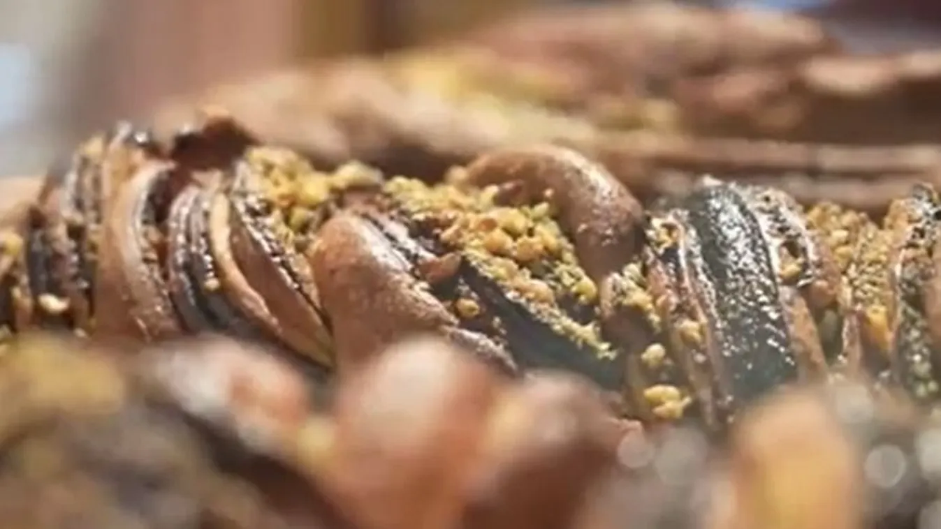 A cukrászdákban már hetek óta karácsony van