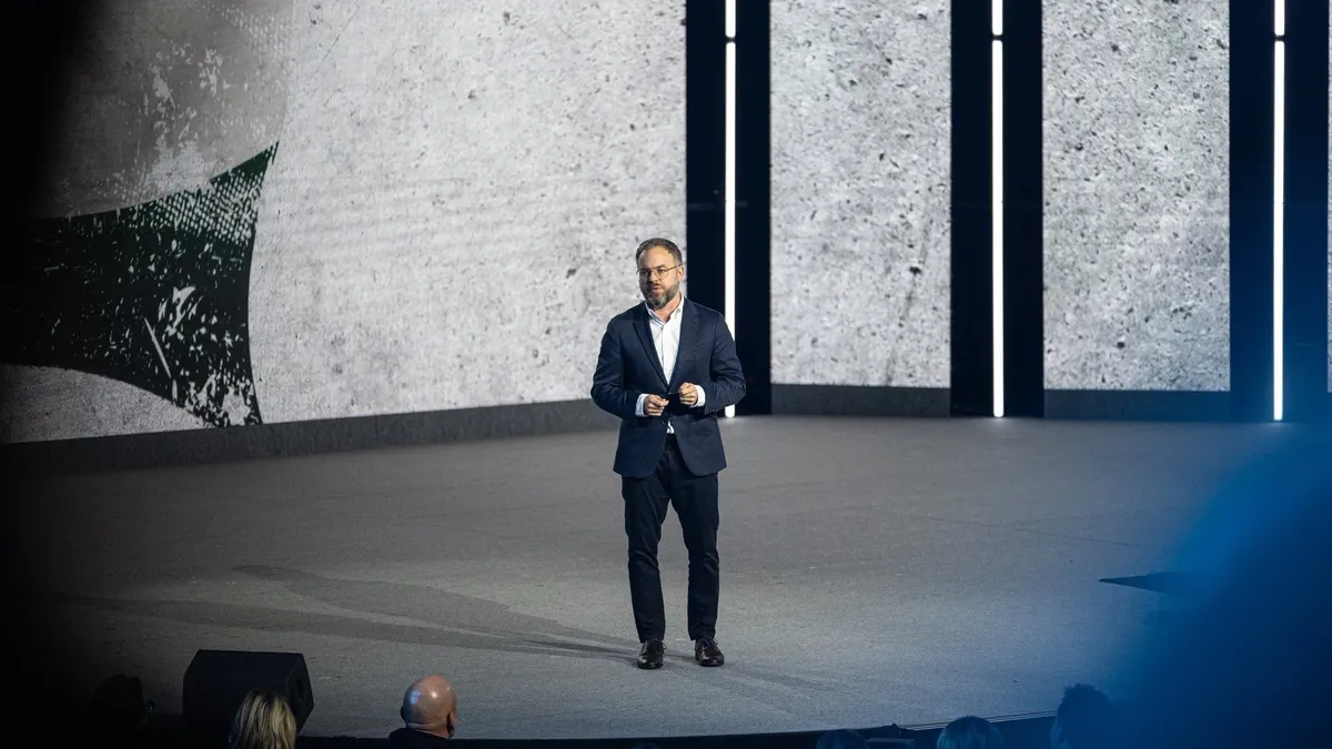 Orbán Balázs: 2026 a háborúról szól