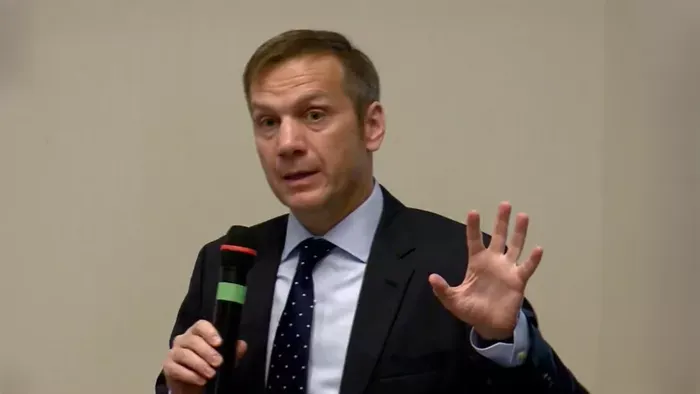 Menczer Tamás: Bajnai Gordon a Tisza Pártot segíti