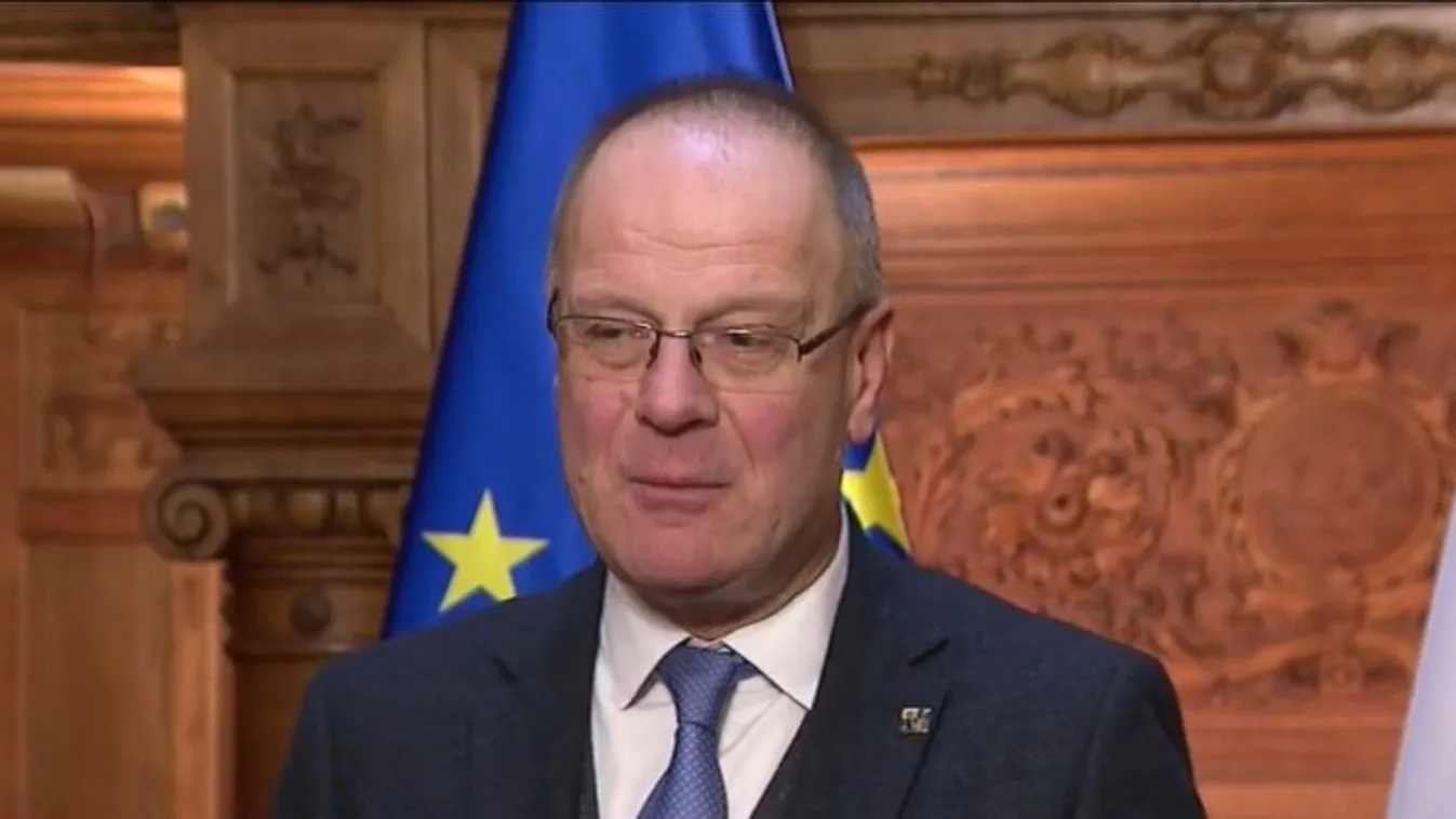 Egyes önkormányzatok finomítást, mások radikális változást akarnak