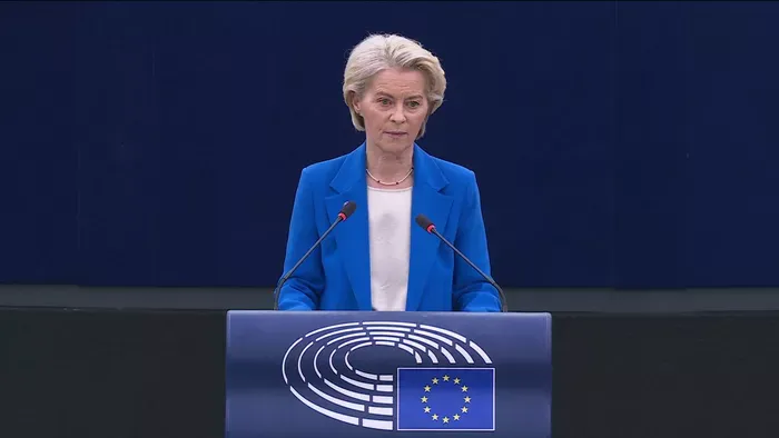 Megússza vagy bukik? Újabb botrány árnyékában szavaznak Ursula von der Leyenről Strasbourgban