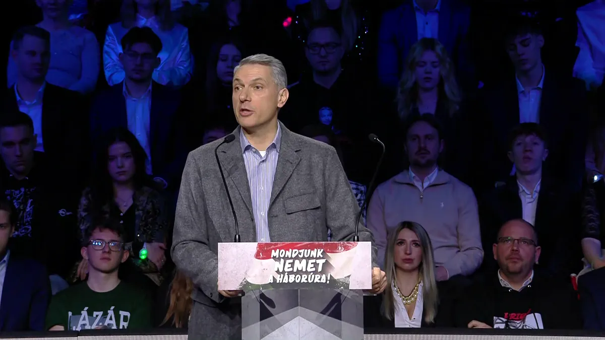 Elnézést kért a magyar cigányságtól Lázár János