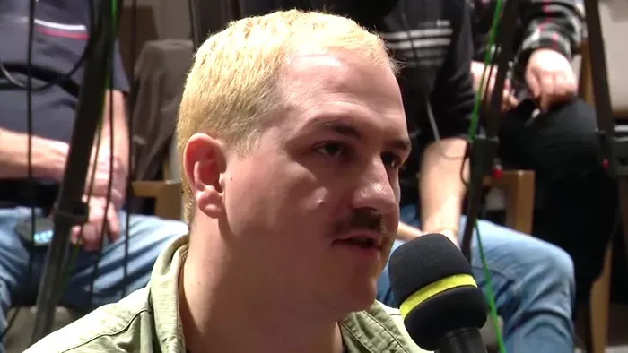 Jelentéktelen és provokáló kérdésekkel borzolta a kedélyeket a balliberális 444 riportere