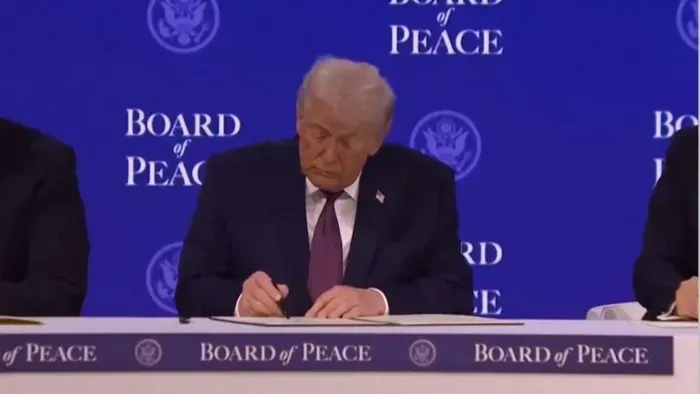 Tizenkilencen a béke útján